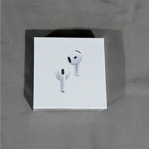 Apple AirPods in Classic White